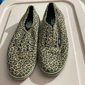 Leopard VANS